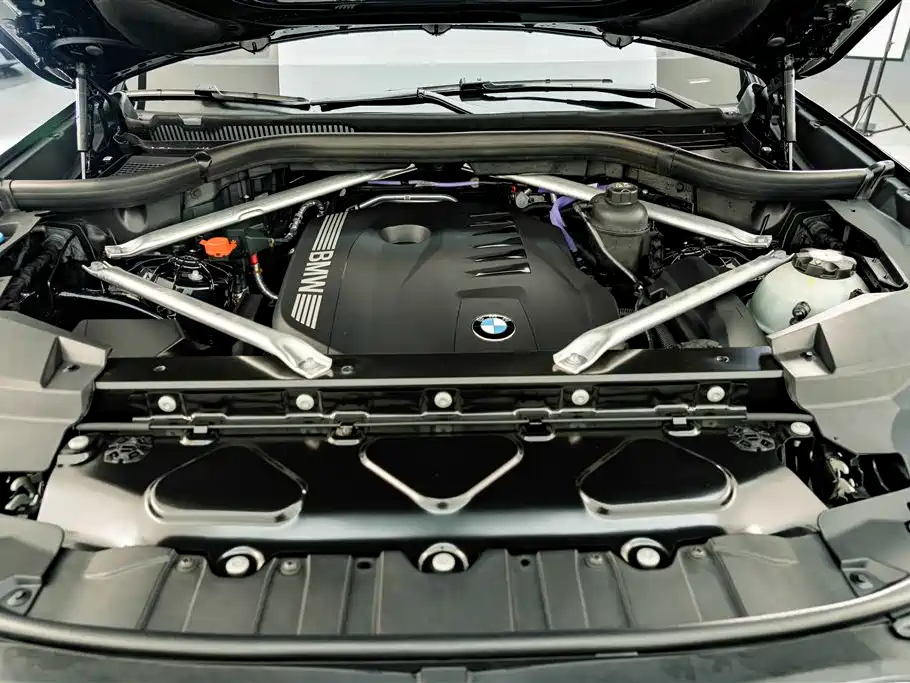 BMW X6 2026 2023 xDrive40i Premium M Sport Package