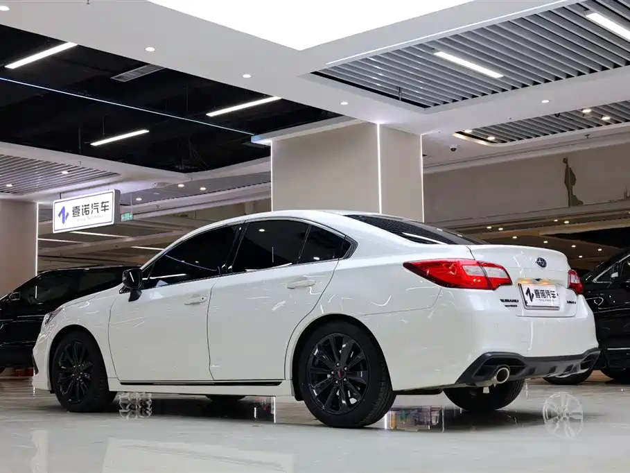 Subaru Legacy 2020 Facelift 2.5i AWD Honor Edition EyeSight фото 5