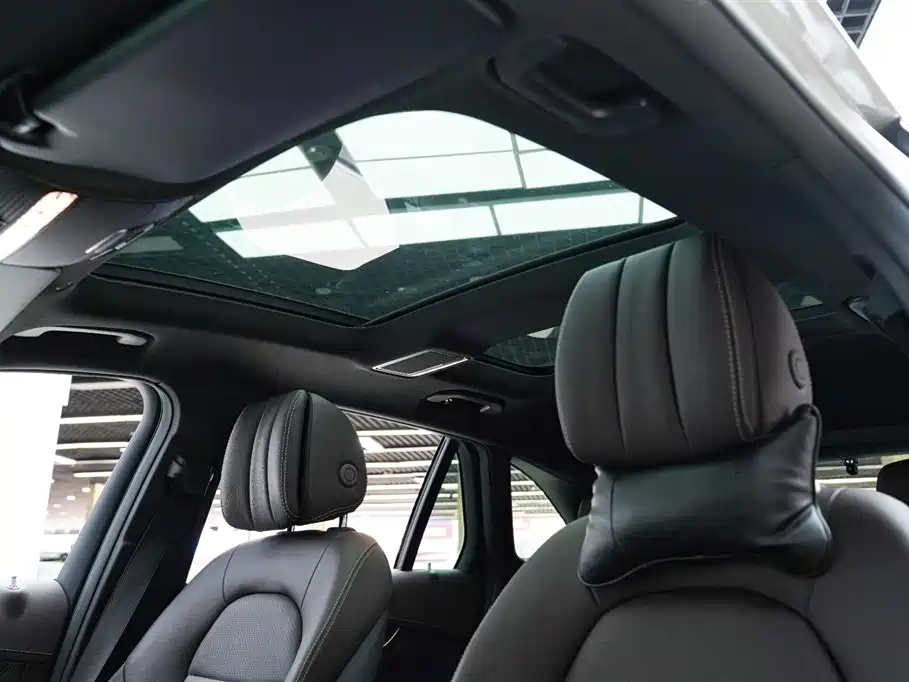 Mercedes-Benz GLC 2020 GLC 300 L 4MATIC Luxury фото 16