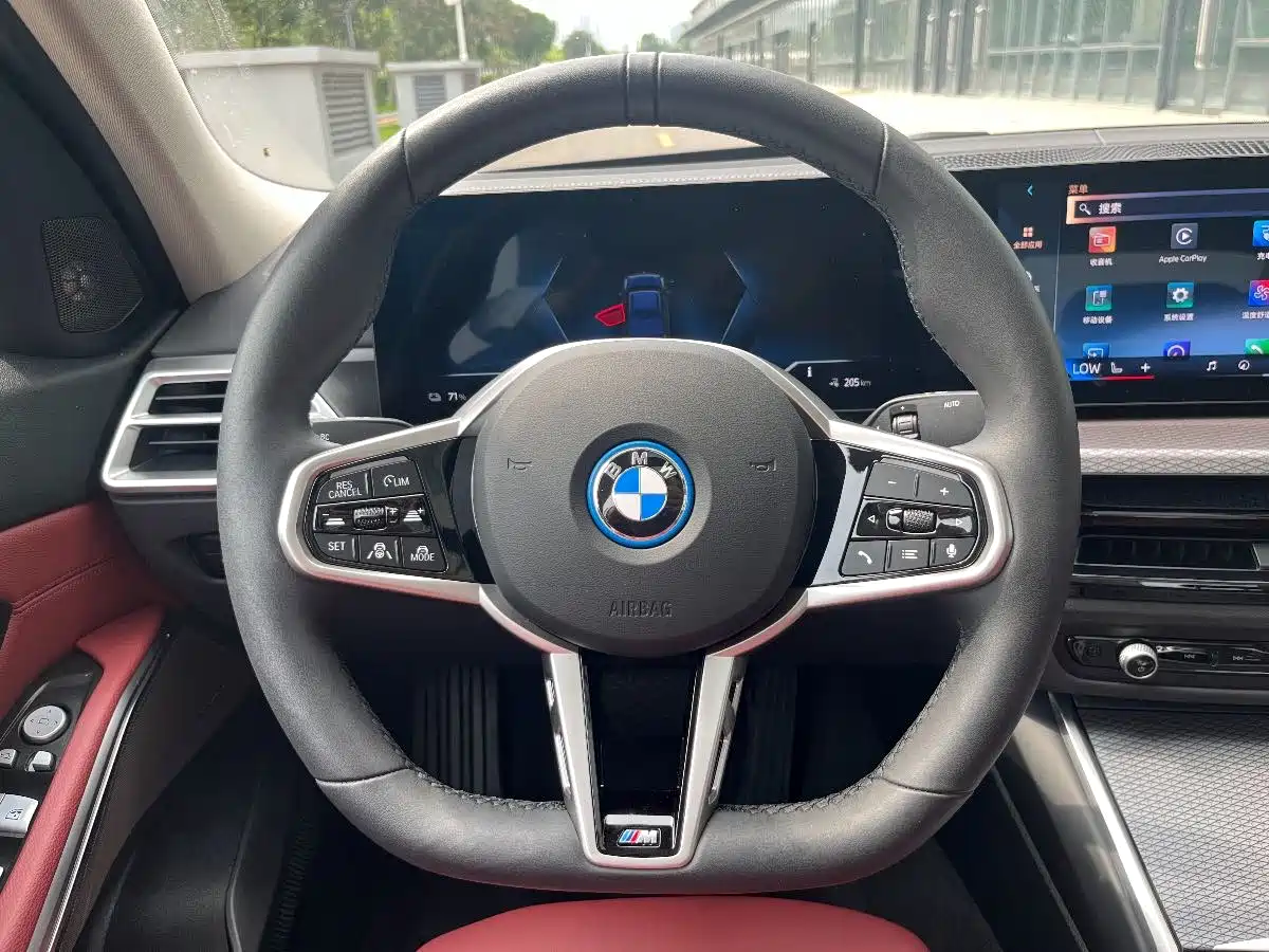 BMW i3 2025 eDrive 40 L Shadow Night Sport Package фото 13