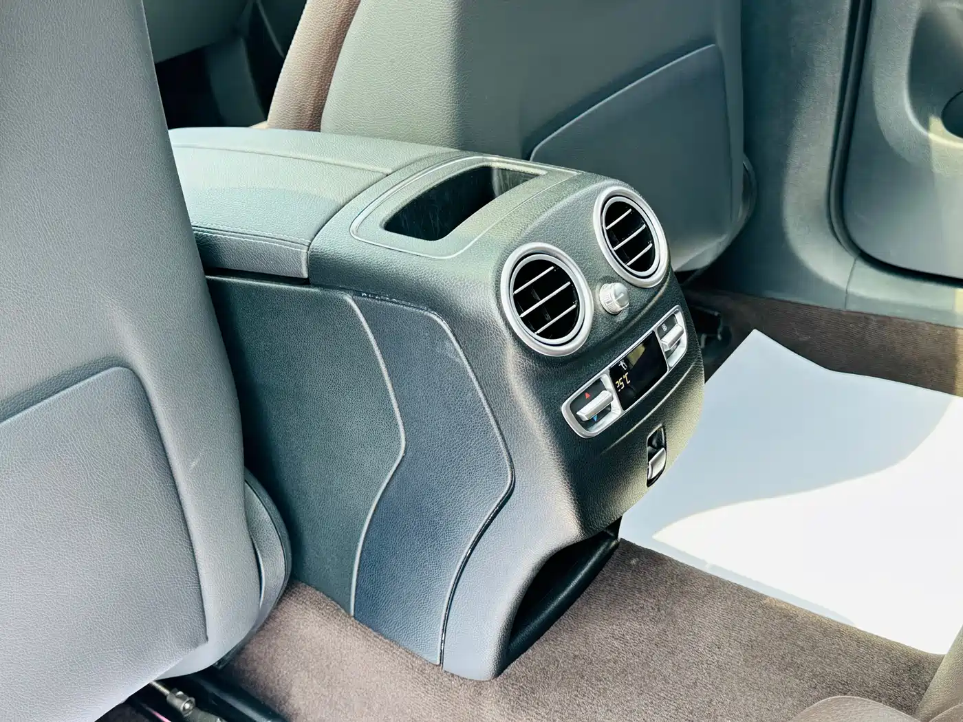 Mercedes-Benz GLC 2022 GLC 300 L 4MATIC Dynamic Collector's Edition фото 15