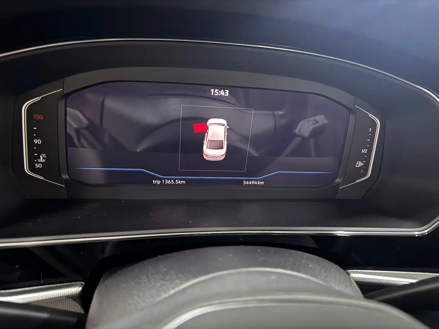 Volkswagen Passat 2022 330TSI Luxury Edition фото 5