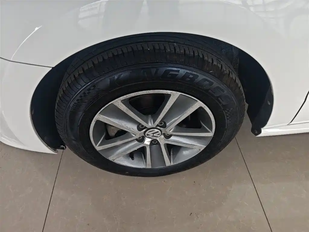 Volkswagen Polo 2016 1.4L Manual Trend фото 23