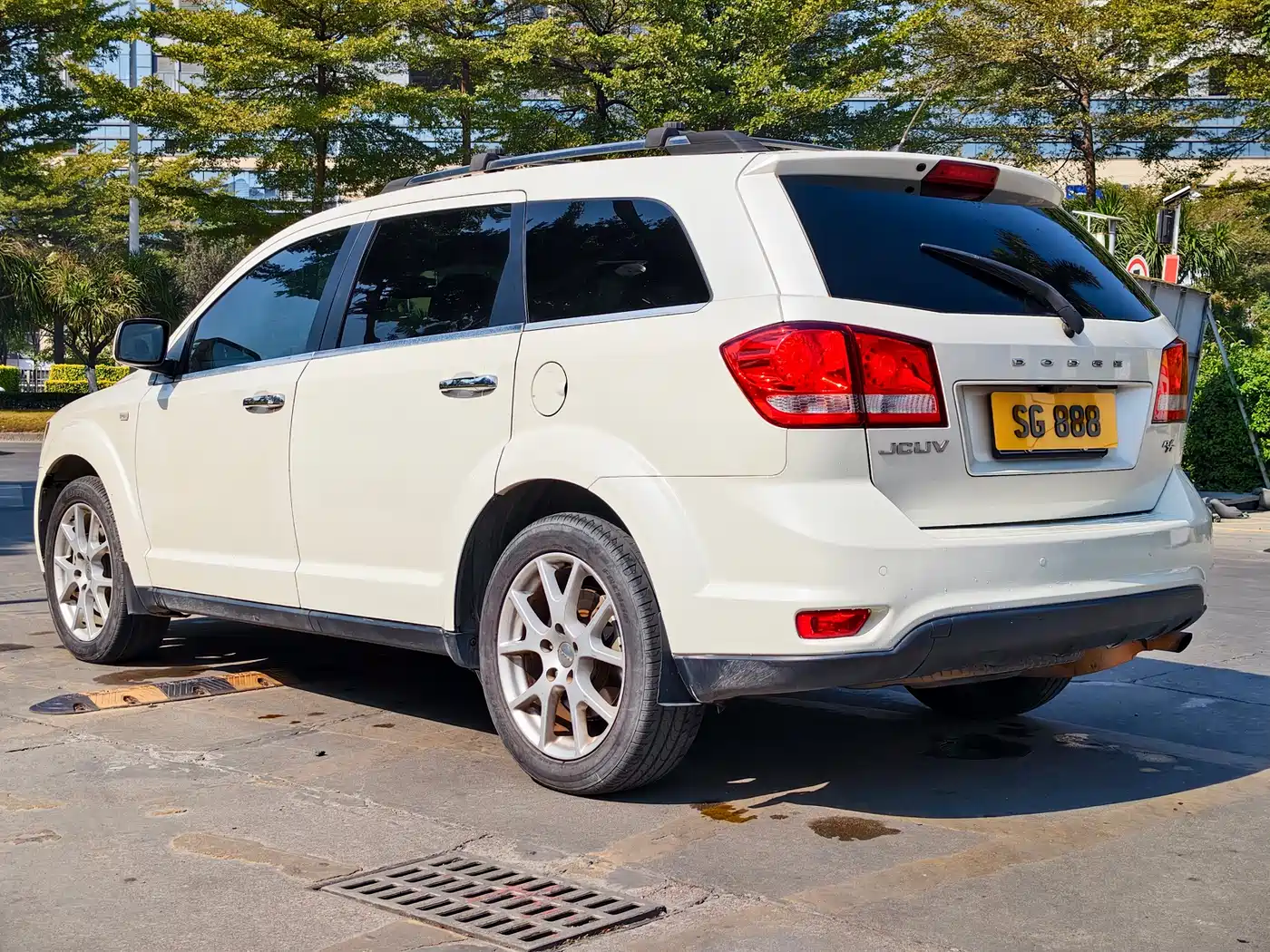 Dodge Journey 2014 2013 Model 2.4L 2WD Premium Edition
