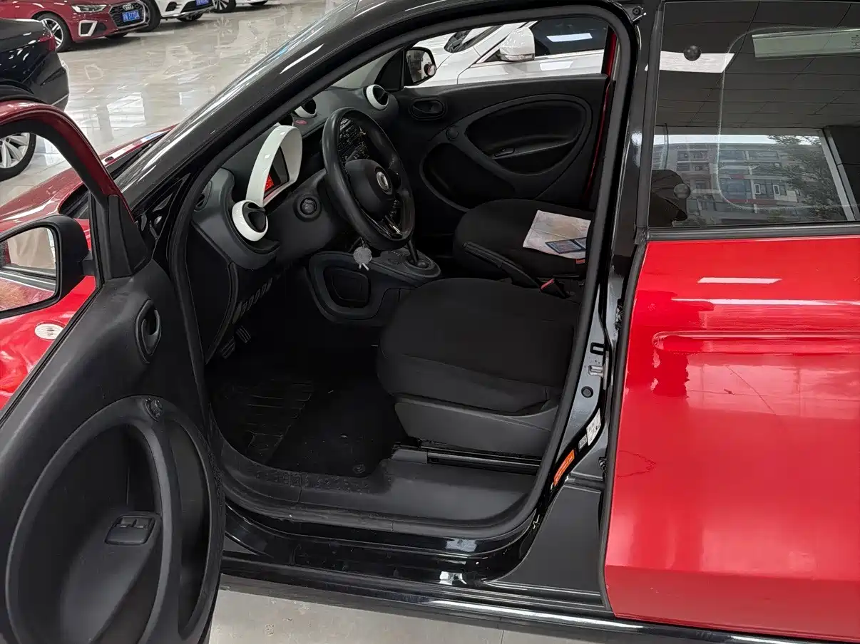 smart forfour 2018 2018 1.0L 52kW Agile Edition