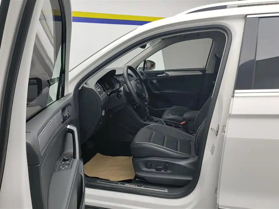 Volkswagen Tiguan L 2017 330TSI Automatic 2WD Flagship Edition фото 9