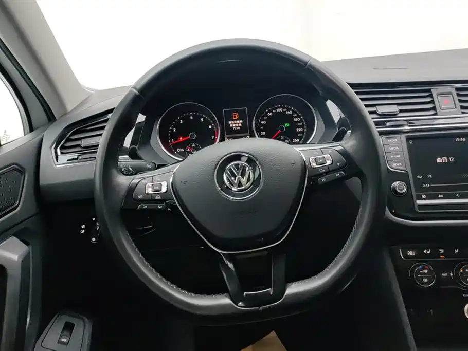 Volkswagen Tiguan L 2017 330TSI Automatic 2WD Flagship Edition фото 15