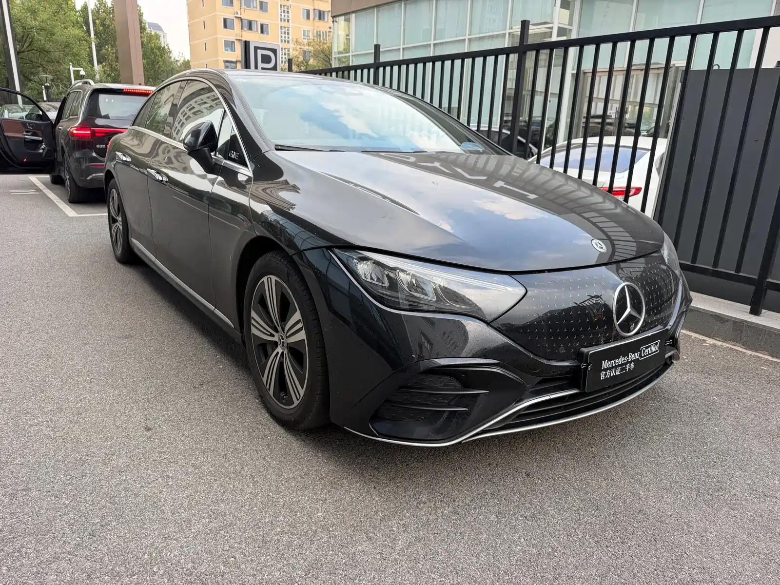 Фото 1 - Mercedes-Benz EQE