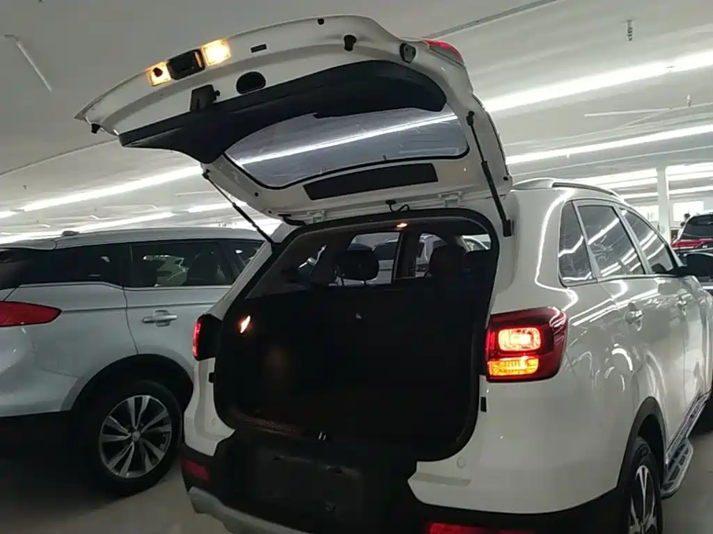 Kia KX3 2017 2017 1.6L Automatic Proud Elegance Edition