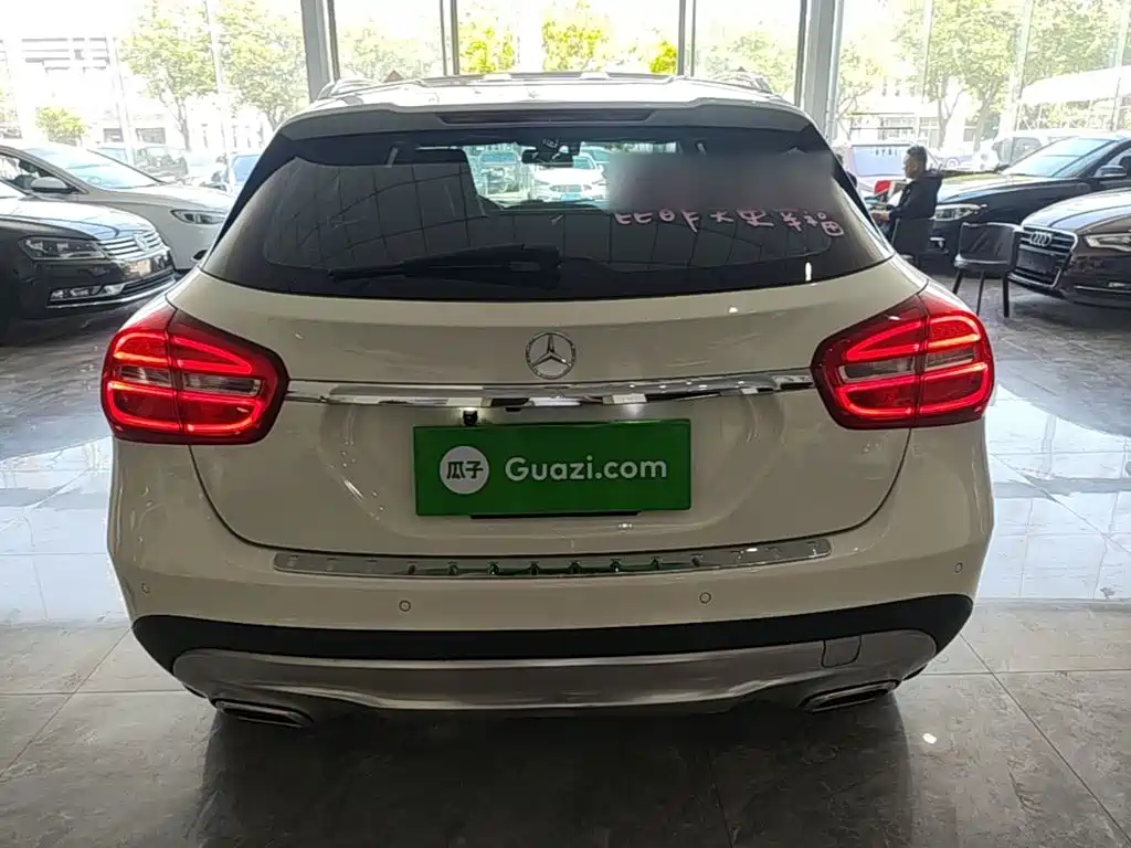 Mercedes-Benz GLA (Import) 2015 2015 GLA 200