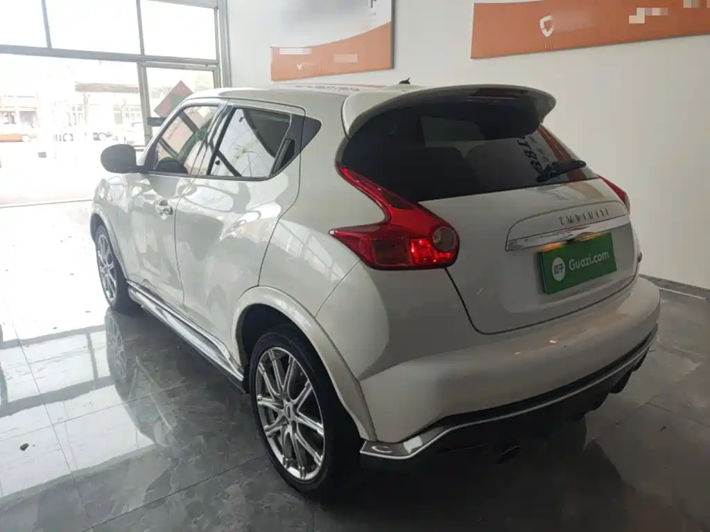 Infiniti ESQ 2015 2014 1.6L Free Edition
