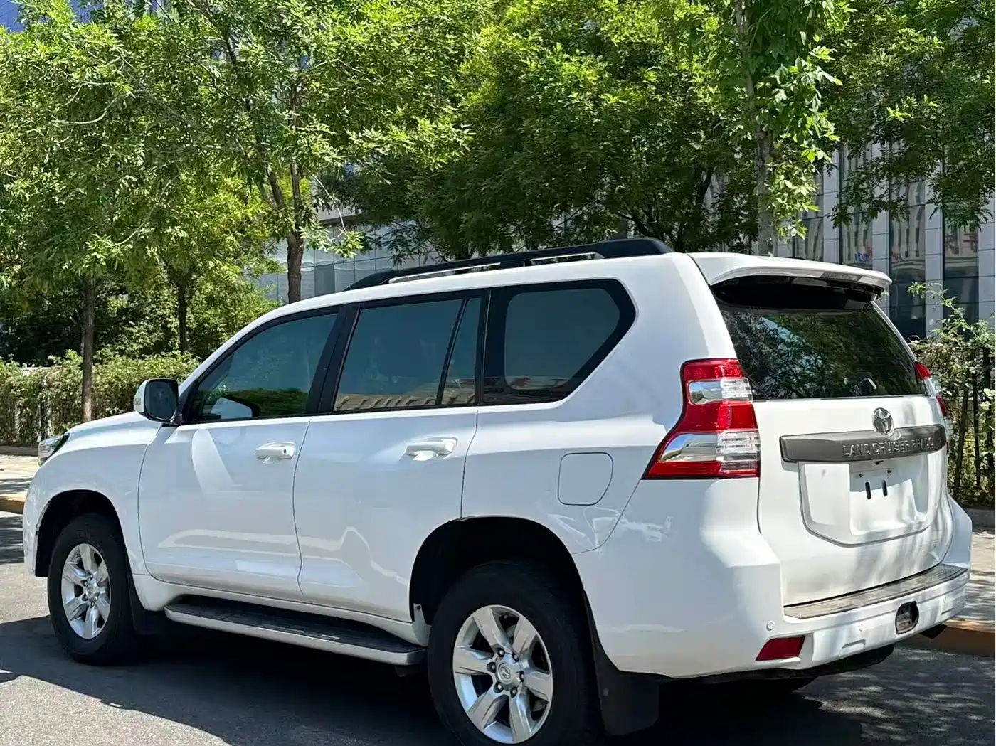 Toyota Prado 2014 4.0L Automatic TX-L фото 5