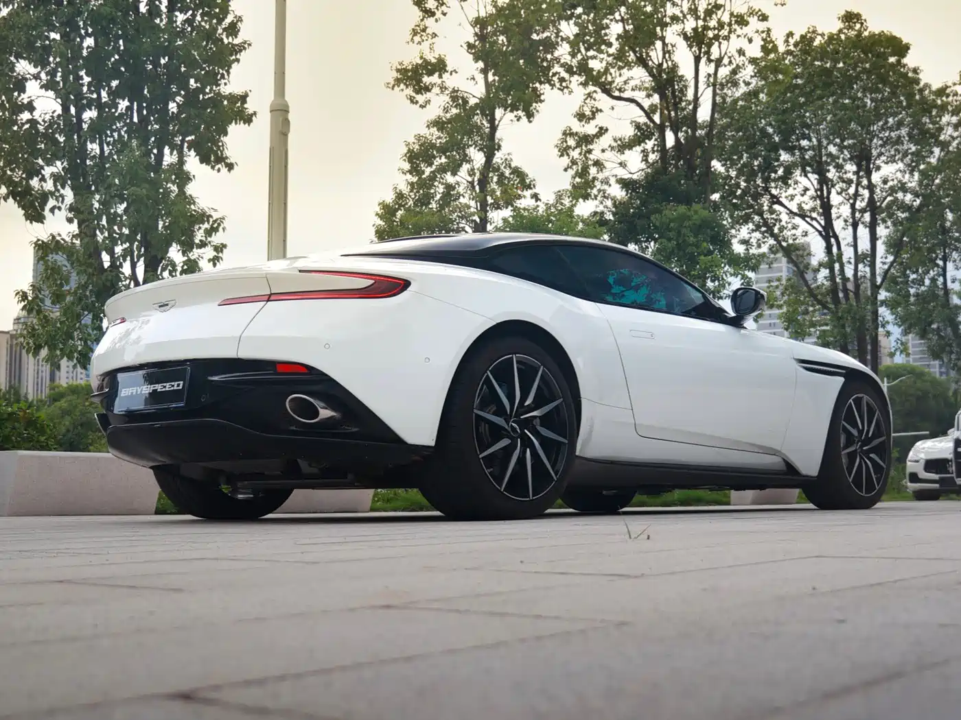 Aston Martin DB11 2018 2019 Model 4.0T V8 Coupe