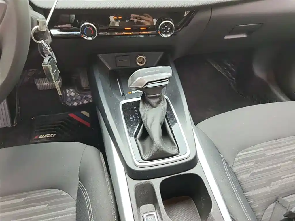 Chevrolet Monza 2024 1.5L Dual-Clutch Enjoyment Edition фото 14