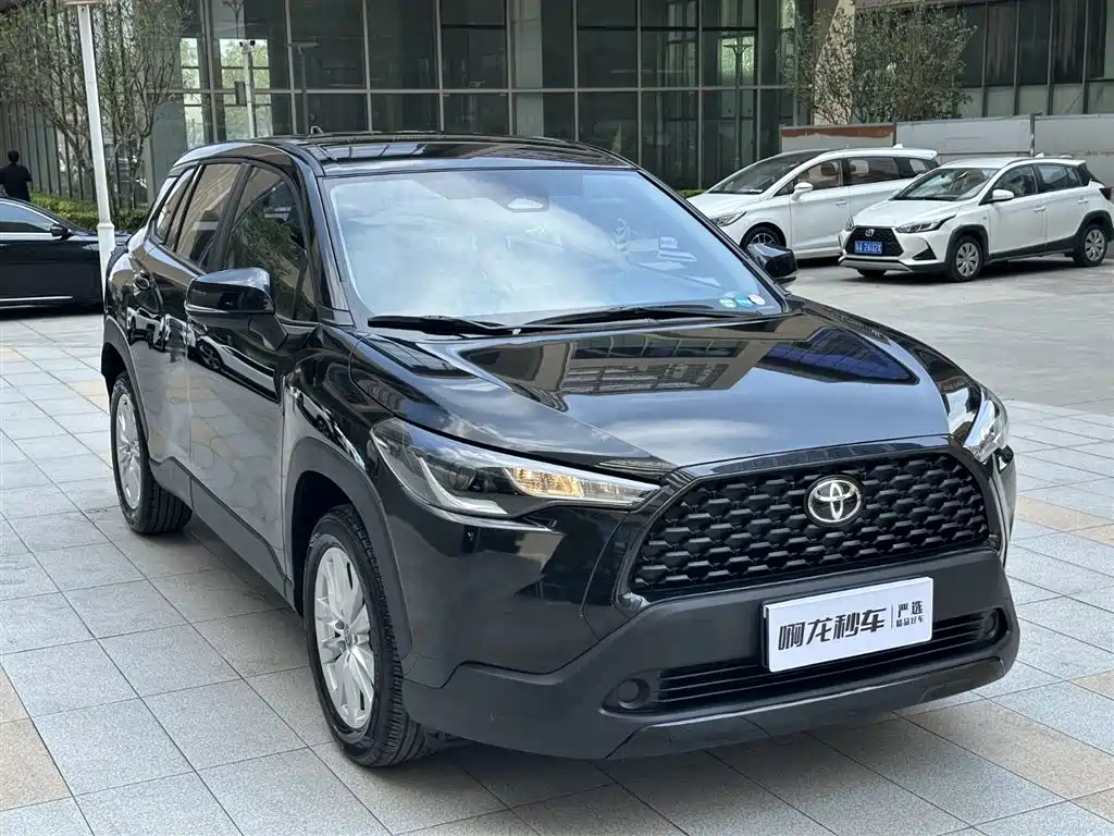 Toyota Corolla Cross 2024 2.0L Smart Hybrid Dual Engine Pioneer Edition фото 4