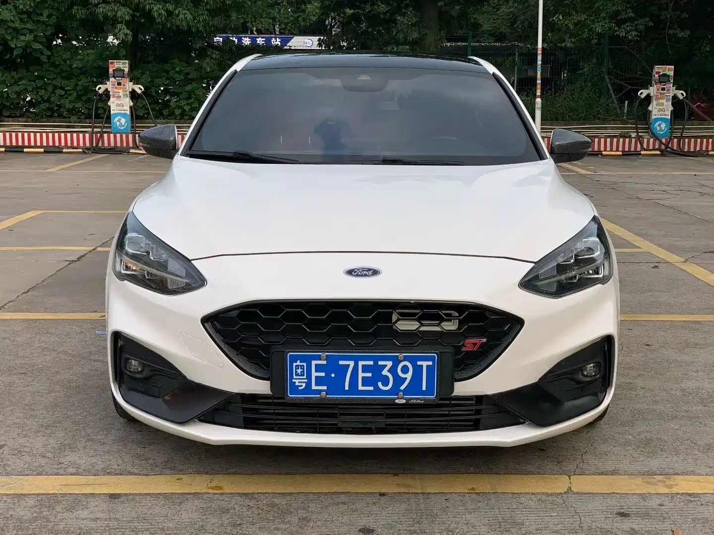 Фото 2 - Ford Focus