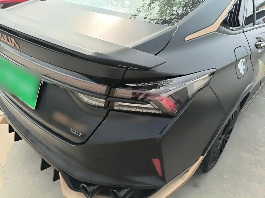 Dongfeng Aeolus Yixuan MAX 2022 2021 1.5T Dark Night Dawn Edition