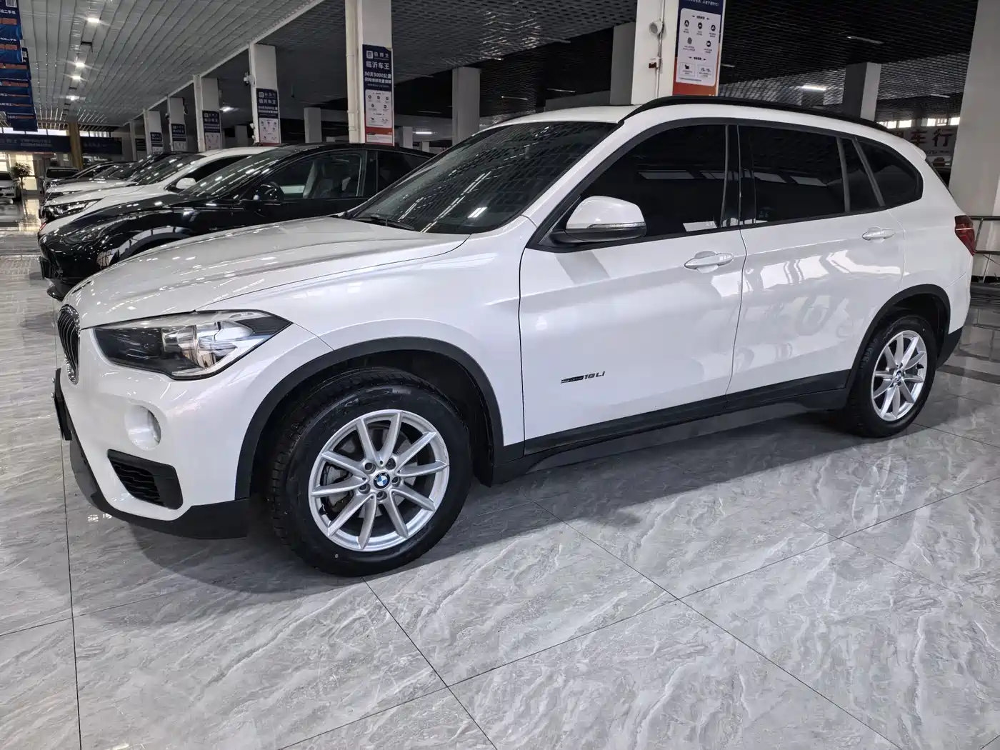 BMW X1 2016 sDrive18Li Fashion Model