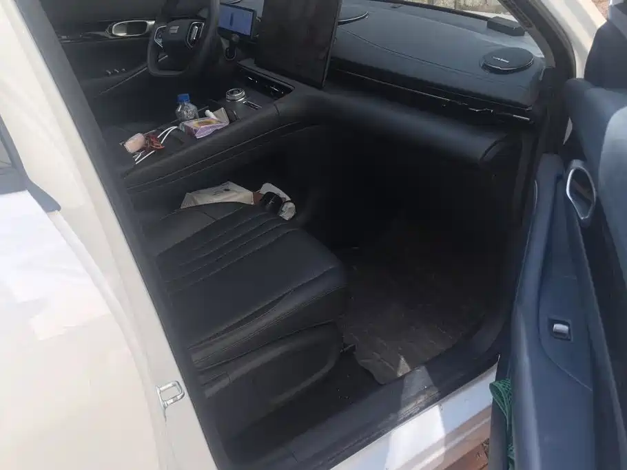 Фото 8 - Geely Galaxy Galaxy E5