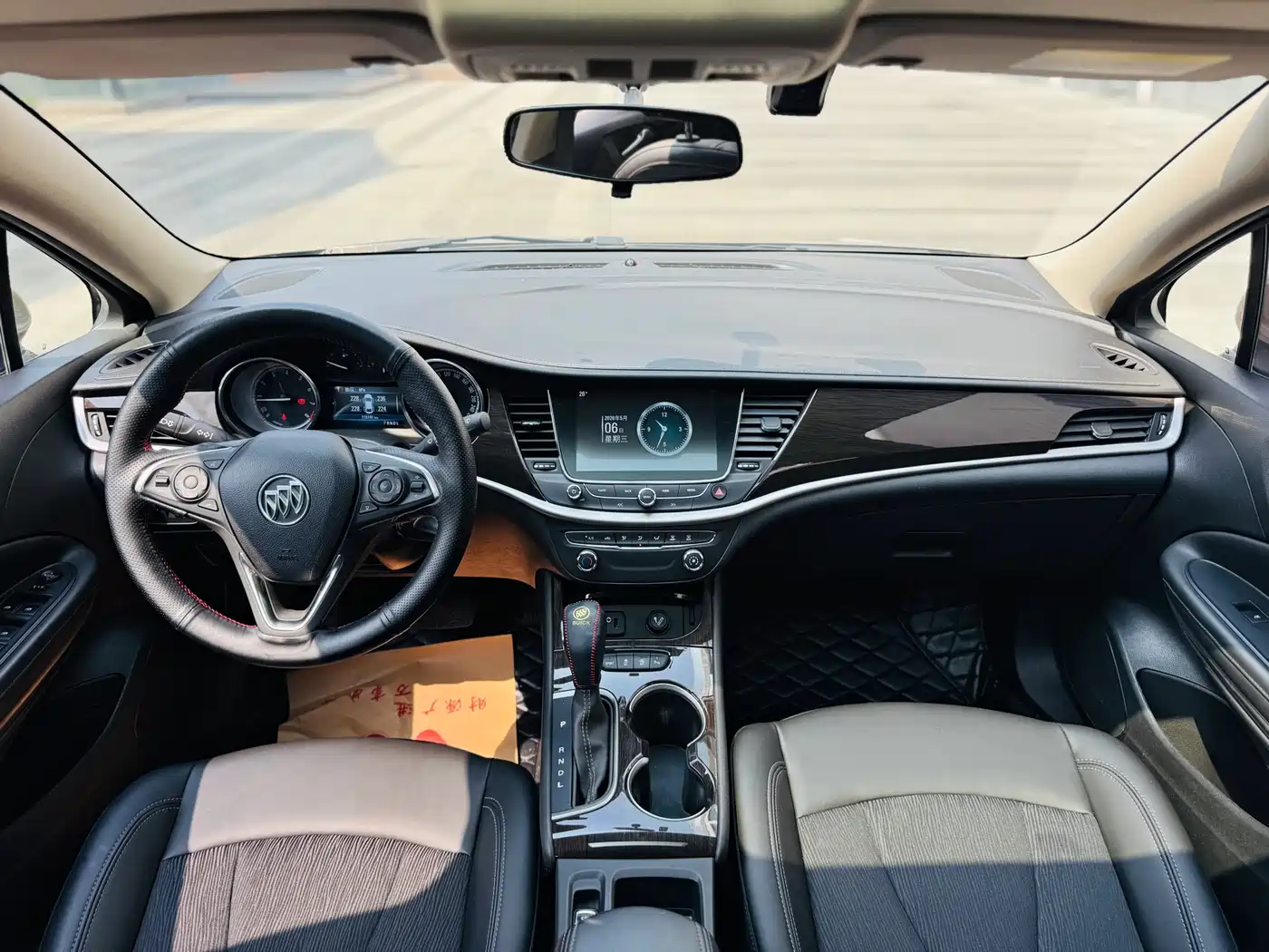 Buick Verano 2018 Sedan 20T Dual Clutch Leading фото 10
