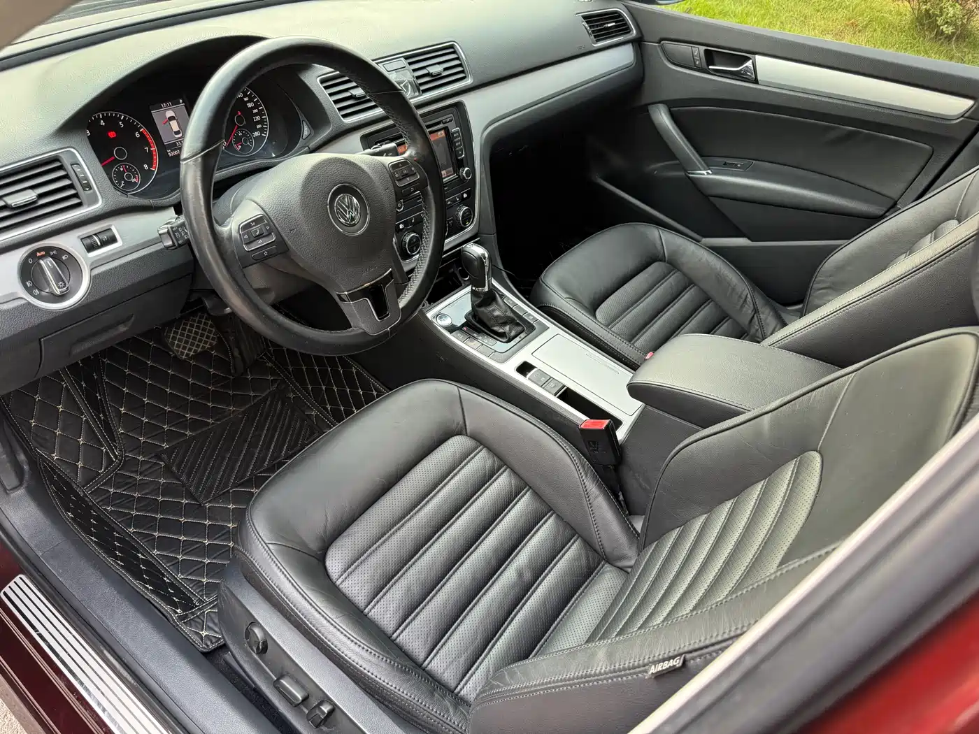 Volkswagen Passat 2013 2.0TSI DSG Yuzun фото 6