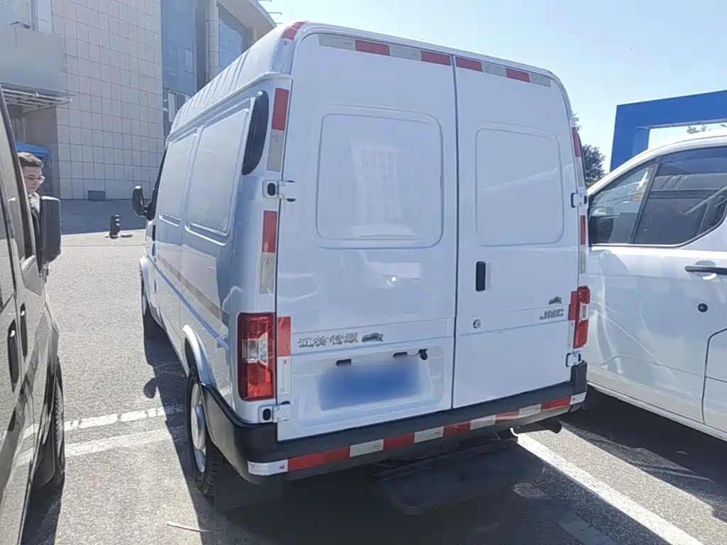 Jiangling Tesun 2021 2021 2.8T Space King Regular Short Wheelbase Medium-high Roof 3-seater Diesel China VI JX493