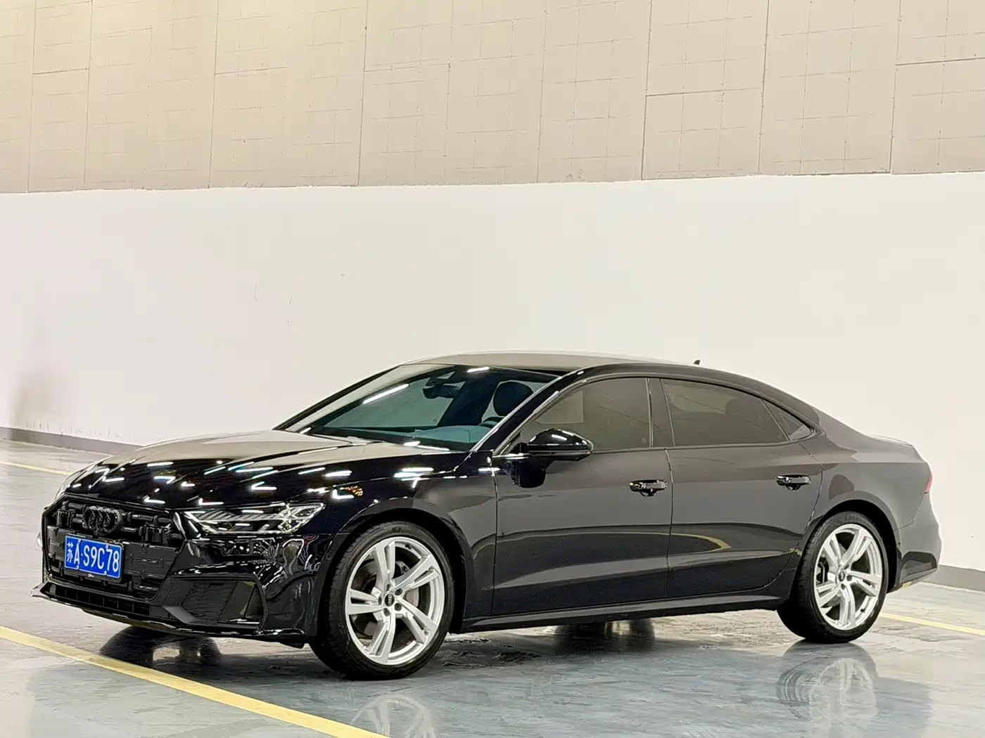 Audi Audi A7L 2022 45 TFSI quattro S-line Vision Gloss Black Package