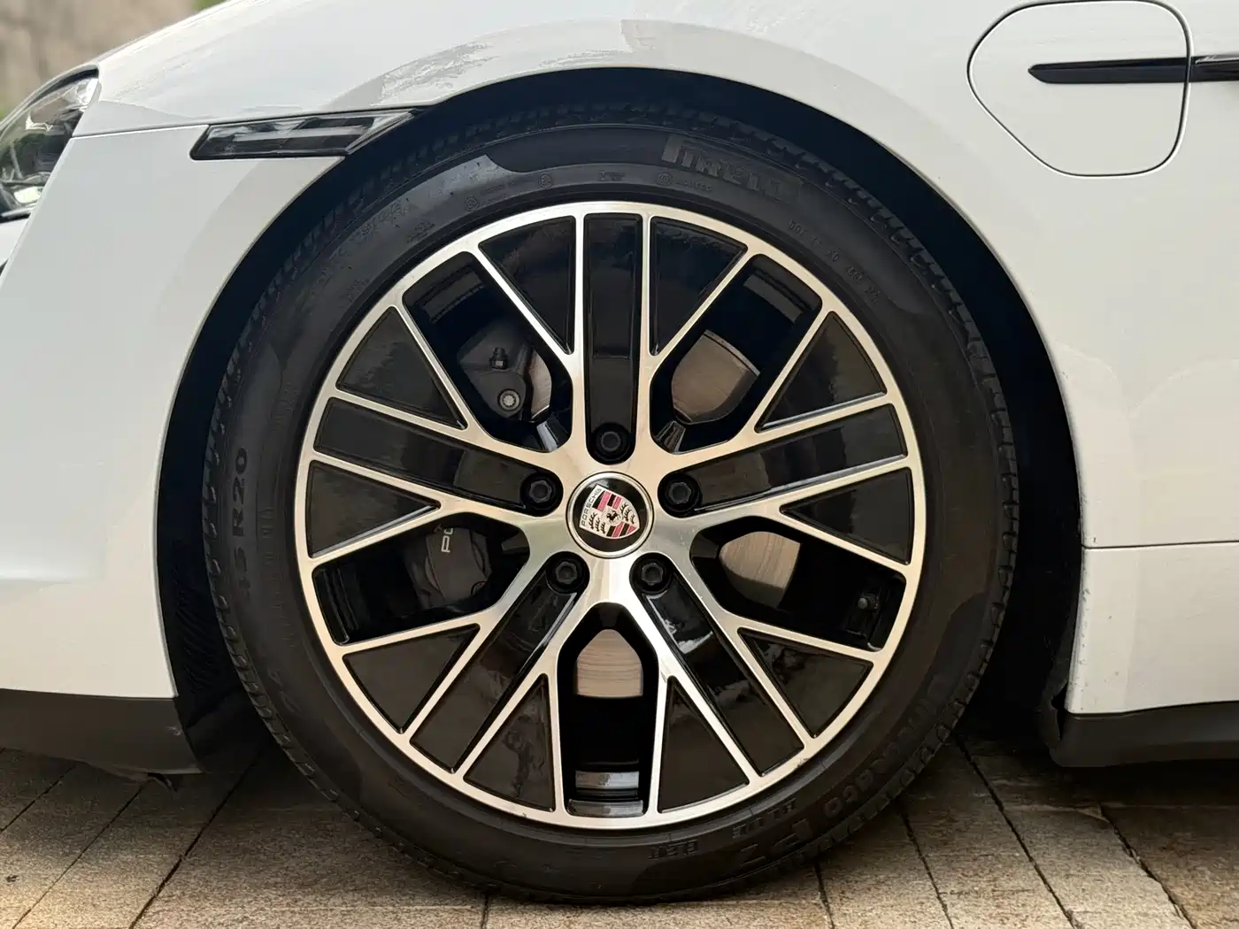 Porsche Taycan 2022 Facelift Taycan фото 21