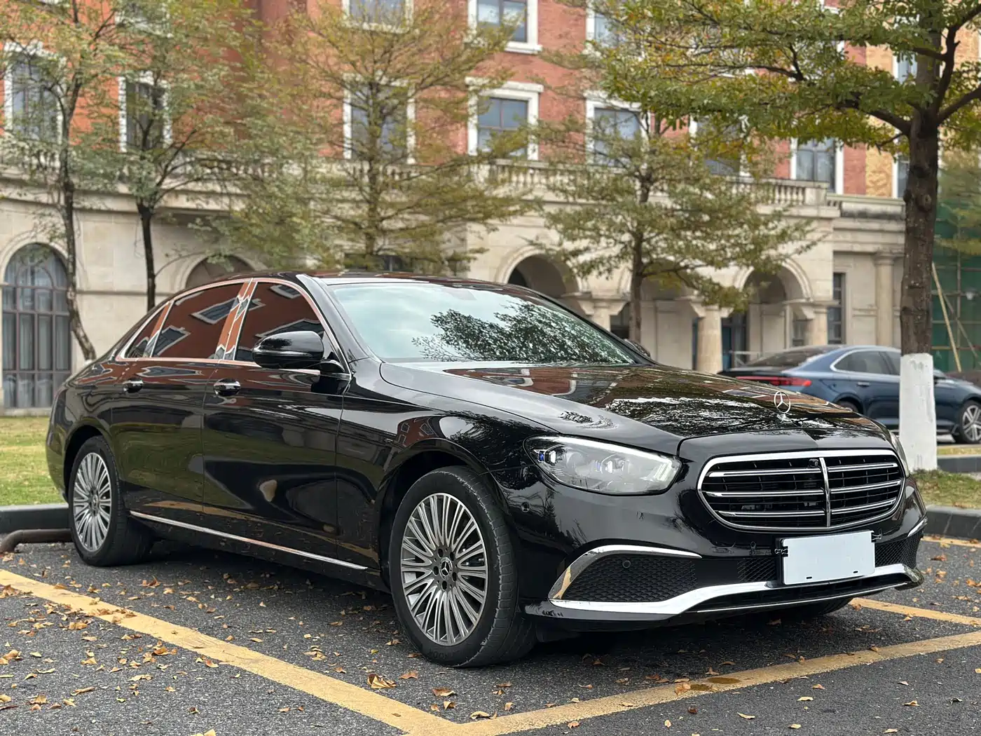  E CLASS