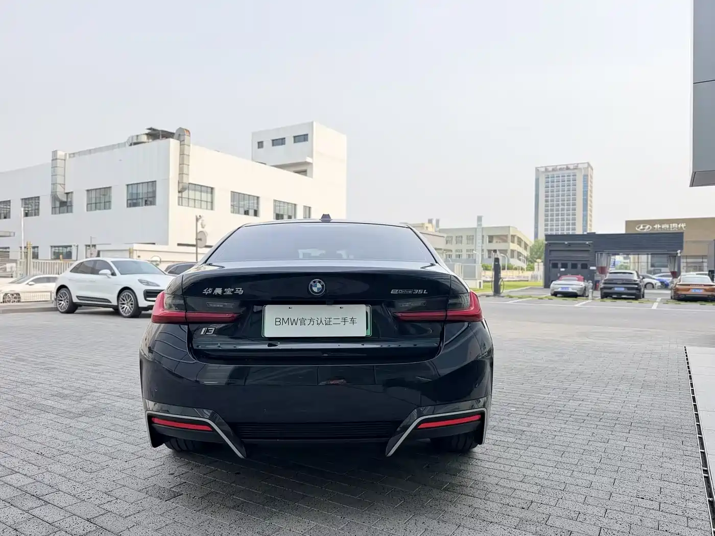 BMW i3 2024 eDrive 35 L фото 6