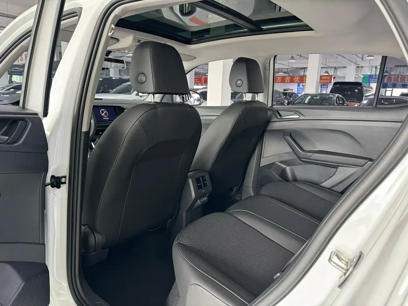 Volkswagen Tanying 2020 1.5L Automatic Joy Edition фото 8