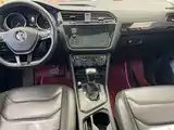 Фото 14 - Volkswagen Tiguan L