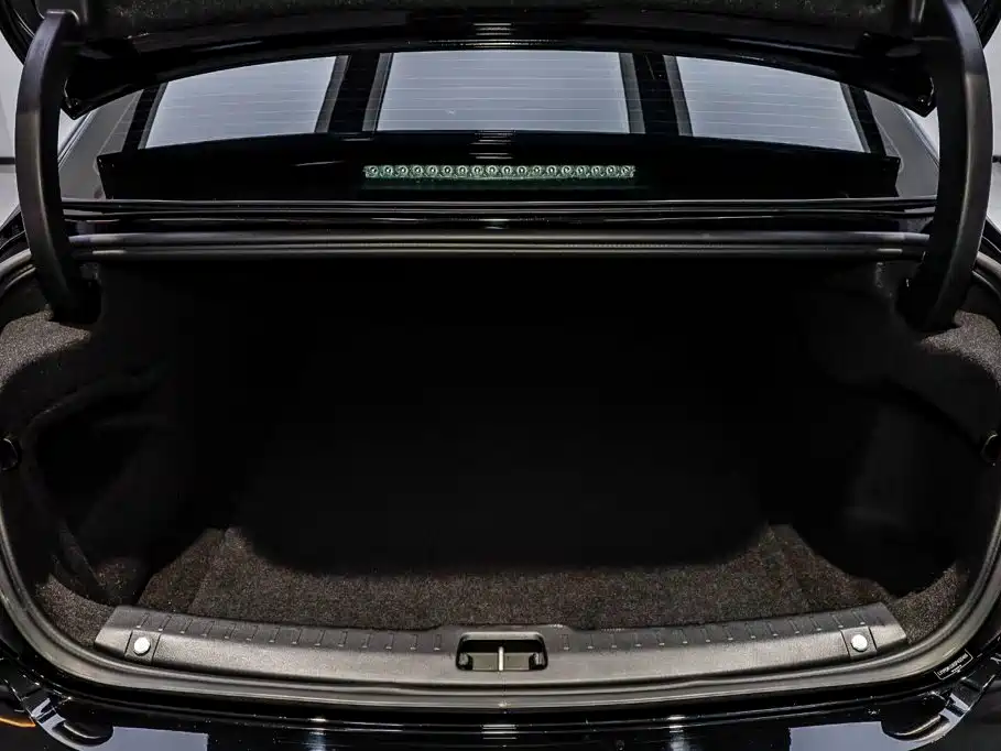 Volvo S90 2025 2024 B5 Momentum Luxury Edition
