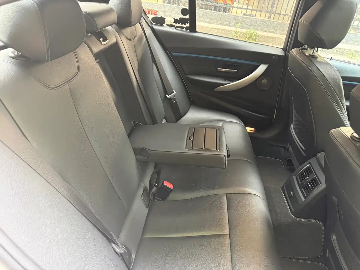 BMW 3 Series 2019 320i M Sport Package фото 10