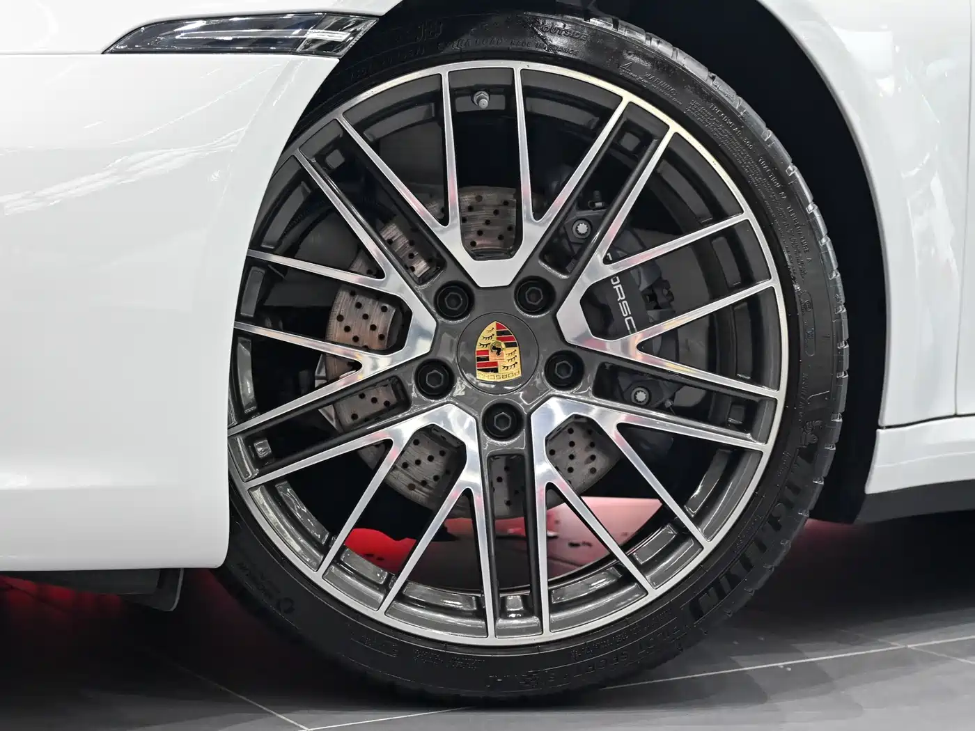 Porsche 911 2023 Carrera 3.0T фото 20