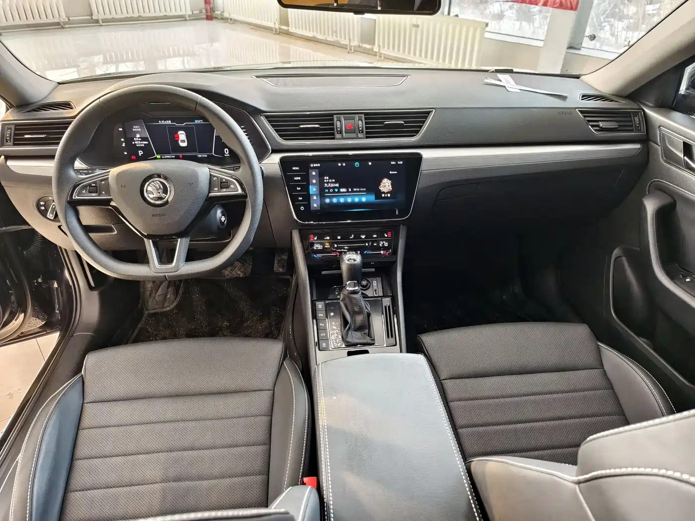 Škoda Superb 2023 Facelift TSI280 DSG Premium Edition фото 11