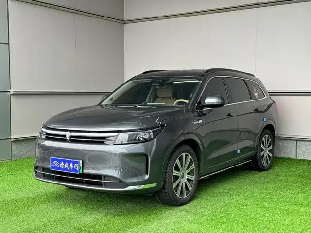 AITO Wenjie AITO M7 2025