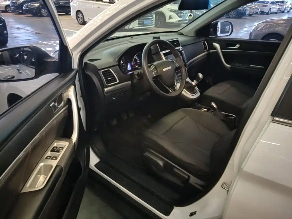 Фото 16 - Haval M6