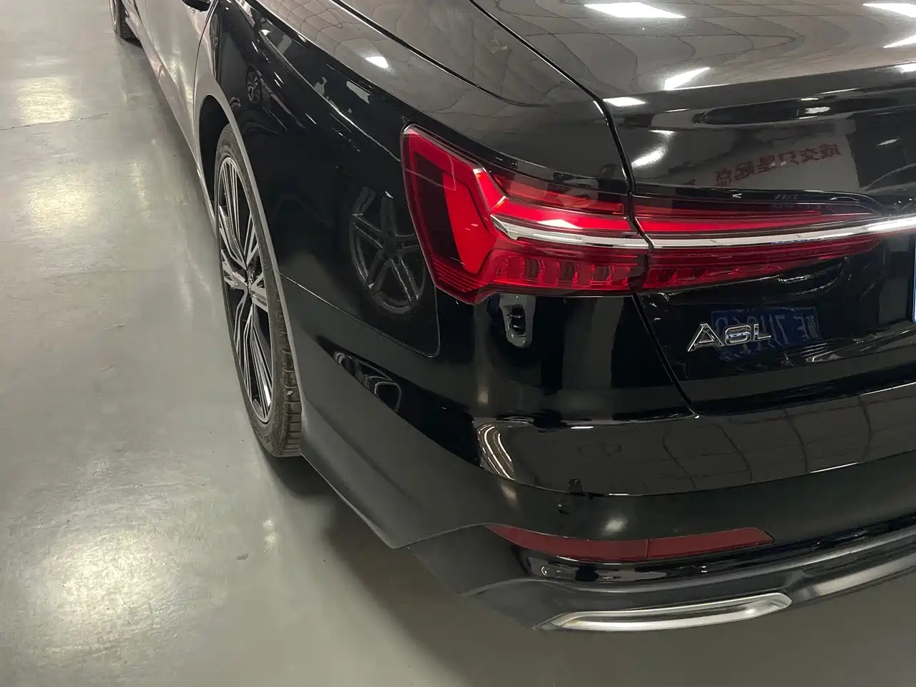 Фото 6 - Audi A6L