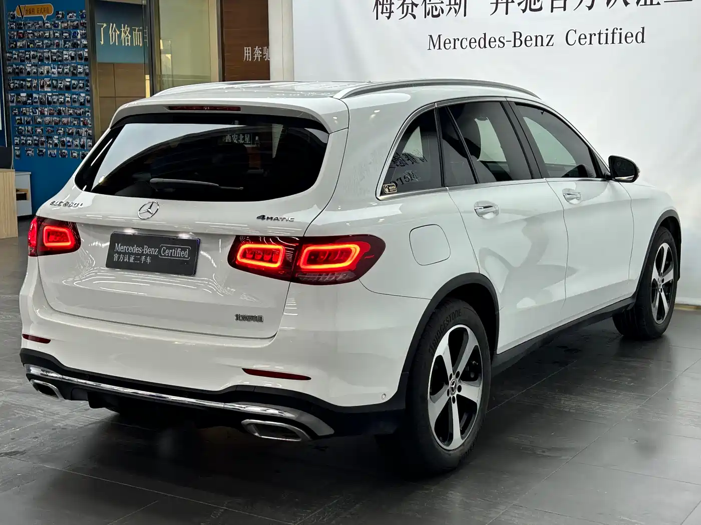 MERCEDES-BENZ GLC