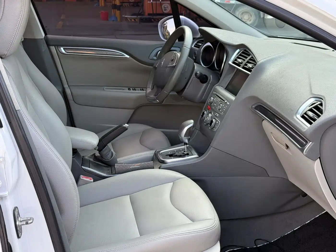Citroën C4L 2014 2014 1.8L Smart Drive Automatic Sport