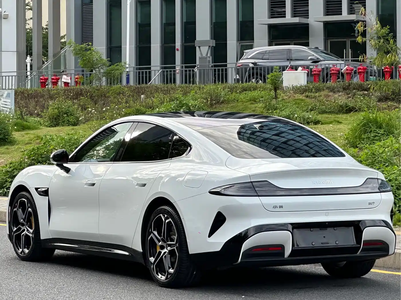 Xiaomi Auto Xiaomi SU7 2024 RWD Long Range Intelligent Driving Edition фото 14