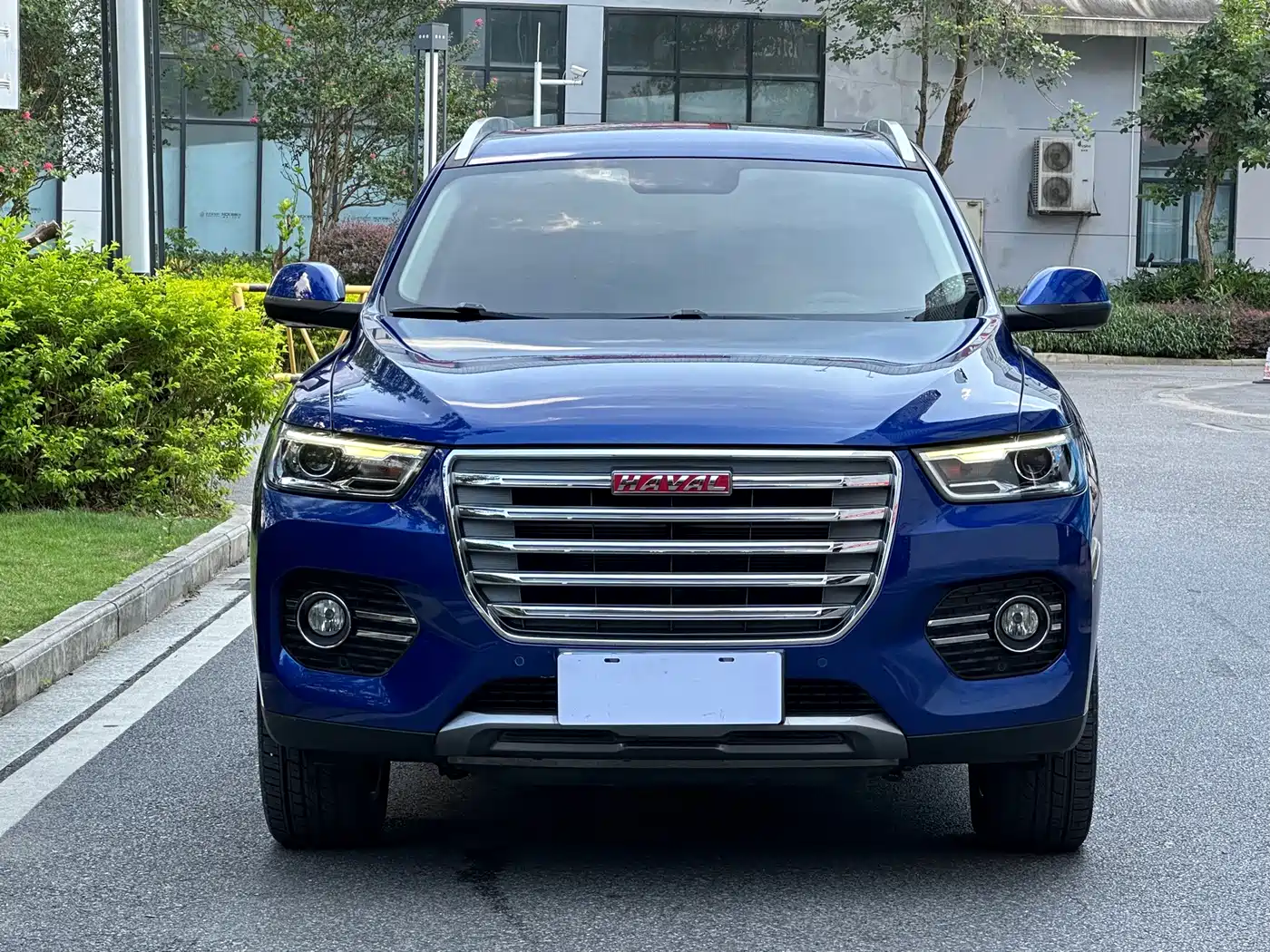 Photo 2 - Haval H6
