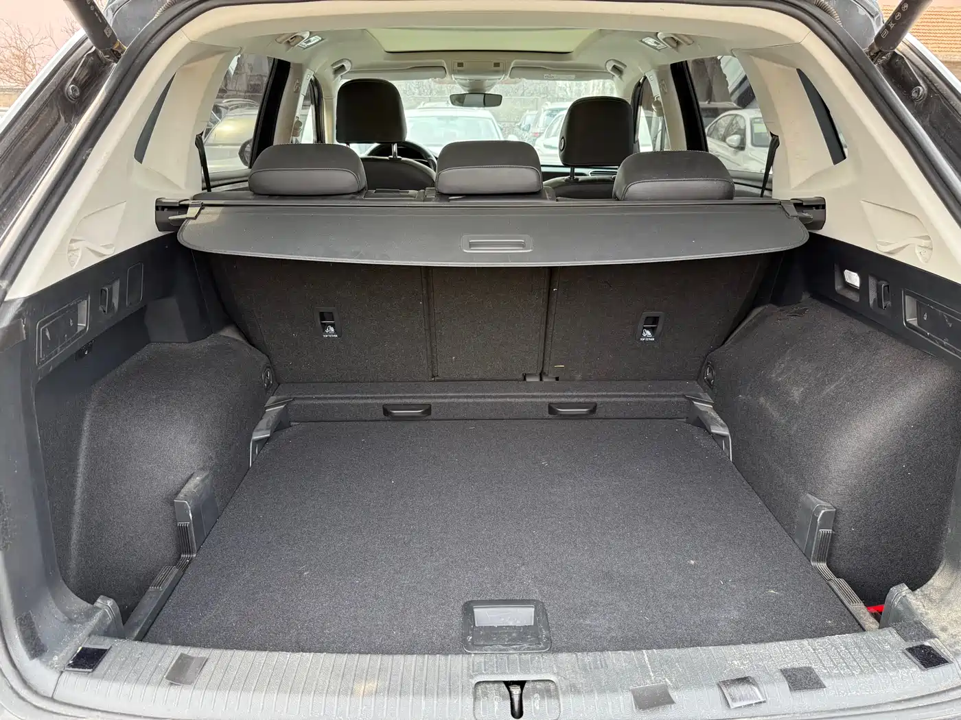 Volkswagen Tayron 2023 280TSI 2WD Luxury Plus Advanced Edition фото 13
