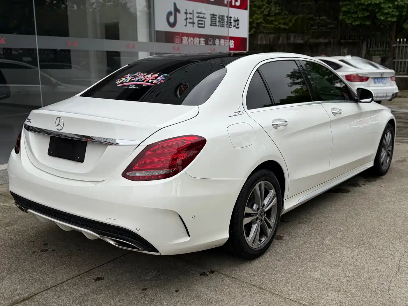 Mercedes-Benz C-Class 2017 Facelift C 200 L Sport Edition фото 3