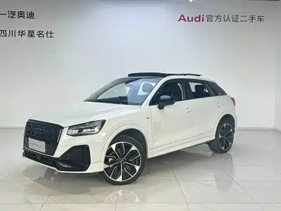 Audi Q2L