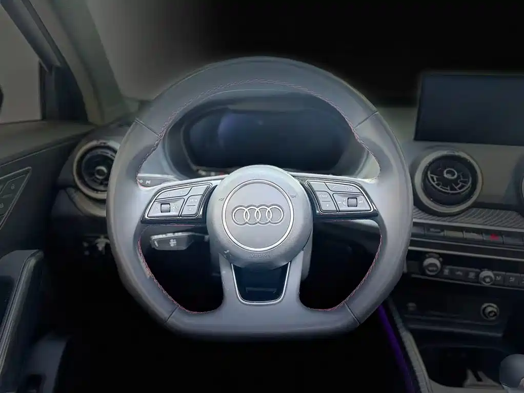 Audi Q2L 2024 35TFSI Luxury Sport фото 12