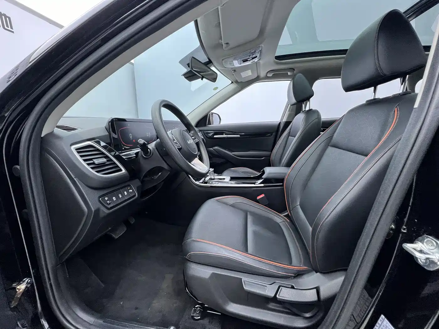 Kia Seltos 2023 1.5L CVT Luxury Edition фото 17