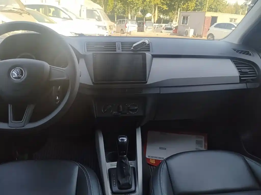 Škoda Fabia 2017 2017 1.4L Auto Car Enjoy Edition