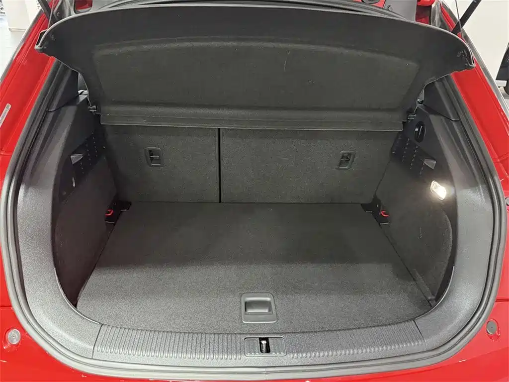 Фото 9 - Audi A1